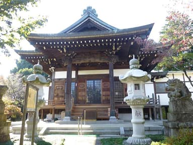 法雲寺　荘厳な本堂