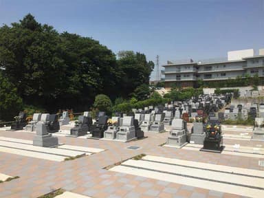 川口霊園かわぐちの杜第２期　日当たりの良い清潔な園内