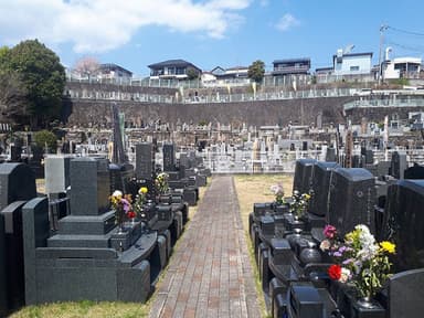 メモリアルパーククラウドあきる野　解放感溢れる墓域
