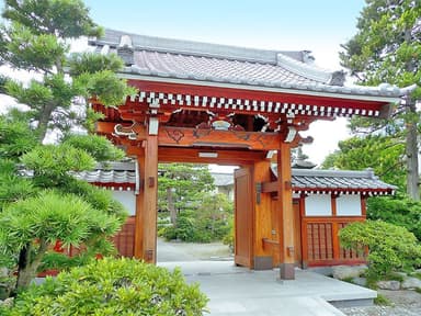 円照寺墓苑